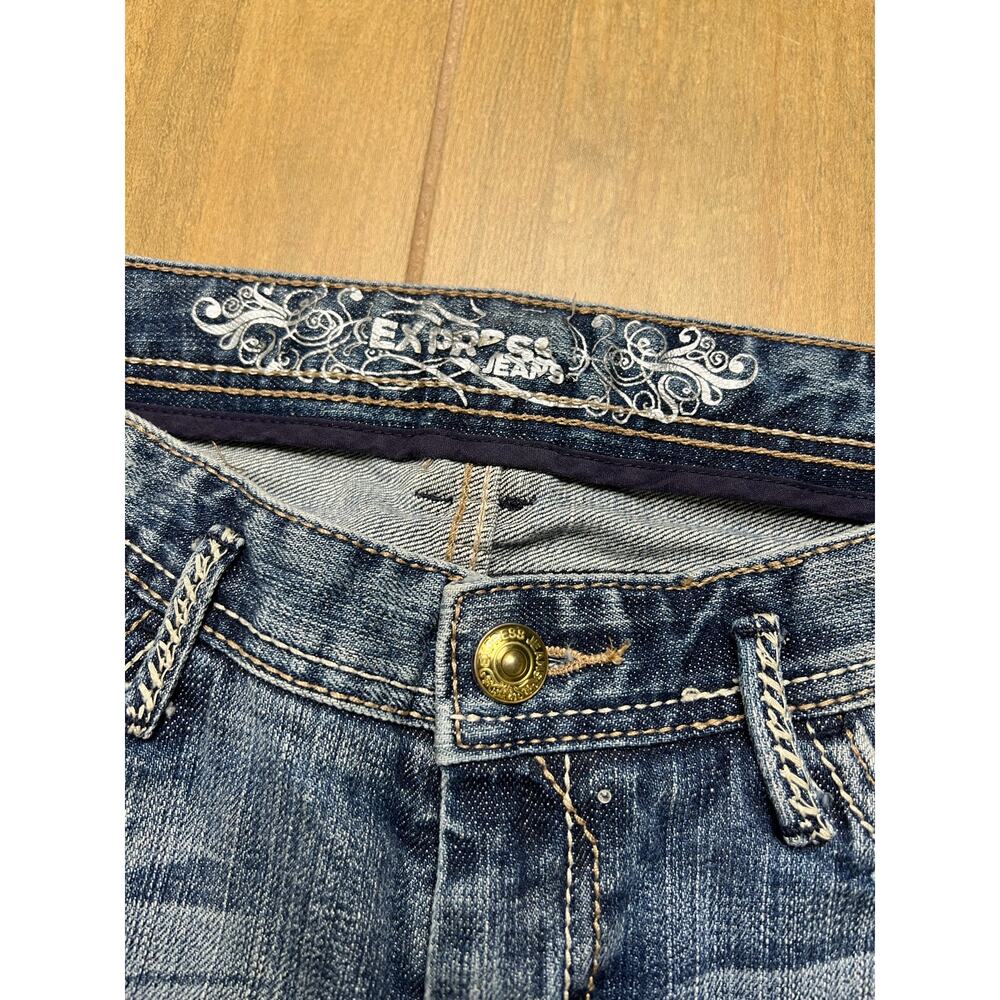 Express Jeans Women’s Sz 8r boot Low rise Distressed Embroidered Y2K 30x31 - Picture 4 of 13